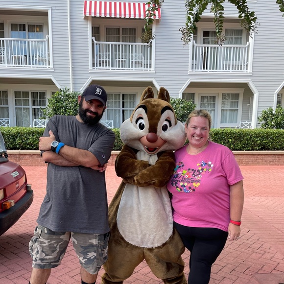 Meet your Posher, Traci - Picture 3 of 3